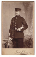 Photo Carl Lehmann, Bitsch I. Lothr., Saargemünderstr. 131, Portrait De Soldat En Uniforme Avec Zigarre In Der Hand  - Personnes Anonymes