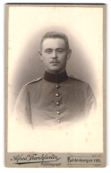 Fotografie Alfred Frankfurter, Wesel, Kaldenbergstr. 1181, Portrait Soldat In Uniform Mit Bürstenhaarschnitt  - Personnes Anonymes