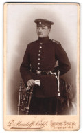 Fotografie L. Minzloff Nachf., Leipzig, Leipzigerstr. 7, Portrait Junger Sächsischer Soldat In Uniform Mit Bajonett  - Anonymous Persons