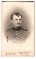 Fotografie Heinr. Fenner, München, Rindermarkt 8, Portrait Soldat In Uniform  - Personnes Anonymes