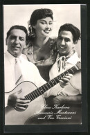 AK Elma Karlowa, Annunzio Mantovani Und Vico Carriani Mit Einer Gitarre  - Actors