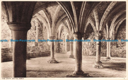 R674606 Battle Abbey. The Crypt. S. And E. Norman - Monde