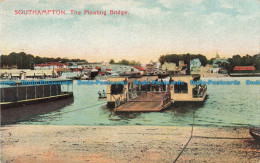 R674108 Southampton. The Floating Bridge - Monde