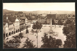 AK Saalfeld /Saale, Marktplatz Mit Geschäften Und Denkmal  - Saalfeld