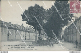 Cf552 Cartolina Chatellerault Vienne Le Monument Aux Morts Francia France - Sonstige & Ohne Zuordnung