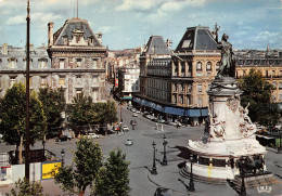 75-PARIS PLACE DE LA REPUBLIQUE-N°2802-C/0305 - Autres & Non Classés