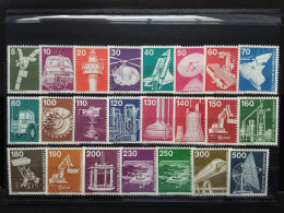 GERMANIA OCCIDENTALE Anni '70 - Posta Ordinaria Nuovi ** - Facciale Marchi 31,25 (sottofacciale) + Spese Postali - Unused Stamps