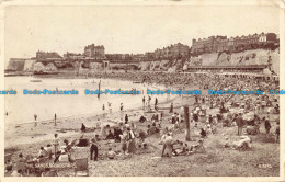 R675291 Broadstairs. The Sands. A. H. And S. Paragon Series. 1948 - Wereld