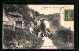 CPA Les Roches, Vieille Porte Restant Des Anciennes Fortifications  - Andere & Zonder Classificatie
