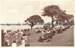 R674838 I. O. W. Cowes. Princes Green. Valentine. Phototype - Monde