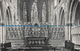 R674294 Lichfield Cathedral. The Reredos. Photochrom. Grano Series. 1931 - Monde