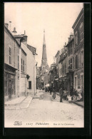 CPA Pithiviers, Rue De La Couronne, Vue De La Rue  - Pithiviers