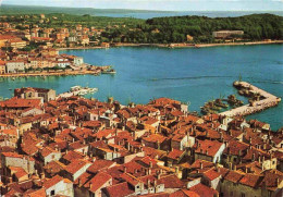 73980510 Rovinj_Rovigno_Istrien_Croatia Panorama Hafen - Croatie