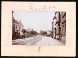 Fotografie Brück & Sohn Meissen, Ansicht Lausigk, Badstrasse, Strassenansicht Mit Wohnhäusern  - Places