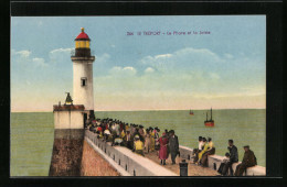 AK Le Tréport, Le Phare Et La Jetée, Leuchtturm  - Lighthouses