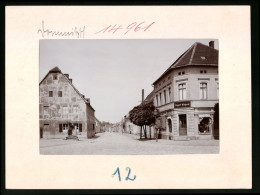 Fotografie Brück & Sohn Meissen, Ansicht Dommitzsch, Sandstrasse Mit Eckladen August Wiegand  - Lieux