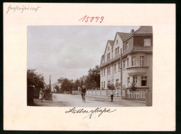 Fotografie Brück & Sohn Meissen, Ansicht Grossröhrsdorf, Lutherstrasse Mit Wohnhaus & Fahrradfahrer  - Lieux