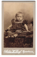 Fotografie Atelier W. Graf, Badenweiler, Süsses Baby Im Kleid  - Anonymous Persons