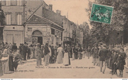 Z13- 47)  NERAC -  AVENUE DE MONDERARD - MARCHE AUX GRAINS  - (TRES ANIMEE) - Nerac