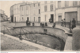 Z12-47) MARMANDE -  LES NEUF FONTAINES - (ANIMEE  - 2 SCANS) - Marmande