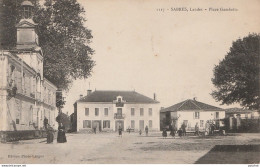 Z31- 40) SABRES (LANDES) PLACE GAMBETTA  - (ANIMEE - 2 SCANS) - Sabres