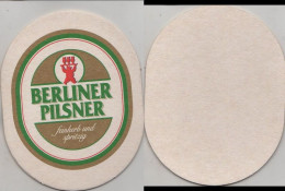 5004408 Bierdeckel Oval - Berliner Pilsener - Beer Mats