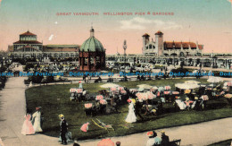 R675798 Great Yarmouth. Wellington Pier And Gardens - World