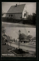 AK Göggingen Bei Augsburg, Auf Der Strasse Vor Der Kirche Städtisches Wohnhaus  - Augsburg