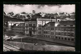 AK Thun, Blick Auf Die Kaserne, Im Hintergrund Die Alpenkette Eiger, Mönch, Jungfrau Bis Blümlisalp  - Autres & Non Classés