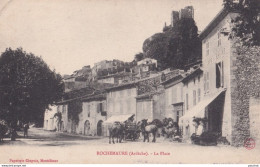 X16-07) ROCHEMAURE (ARDECHE) LA PLACE  -  ANIMEE - CAFE DU RHONE - 1908 -  ( 2 SCANS ) - Rochemaure