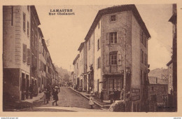 X16-07) LAMASTRE (ARDECHE) LA RUE CHALAMET  - ANIMEE - ( 2 SCANS ) - Lamastre