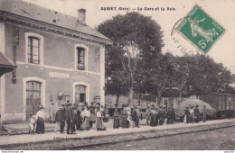 X6-32) AUBIET (GERS) LA GARE ET LA VOIE - ANIMEE - VOYAGEURS - 1913 - Autres & Non Classés