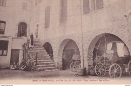 66) ABBAYE DE SAINT MICHEL DE CUXA (PYRENEES ORIENTALES) COUR INTERIEURE - LES ATELIERS - ANIMEE -  MOINE - ( 2 SCANS ) - Sonstige & Ohne Zuordnung