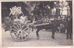 Y14-47) AIGUILLON - CARTE PHOTO PRUNET AGEN - EN 1925 - CHAR FLEURI - ATTELAGE CHEVAL  - N° 4 - ( 2 SCANS ) - Autres & Non Classés