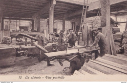 93) PANTIN - FELIX LOUIS - MEUBLES EN HETRE ET BOIS BLANC - LA SCIERIE - VUE PARTIELLE - ANIMEE - OUVRIERS -  2 SCANS - Pantin