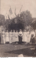 86) USSON DU POITOU - CARTE PHOTO - JEUNES FILLES  UN  JOUR DE FETE  ( 2 SCANS ) - Sonstige & Ohne Zuordnung