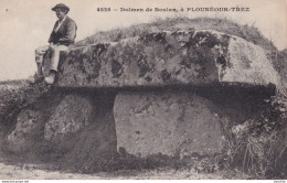  Y25-29) LE DOLMEN DE BOULAN , A PLOUNEOUR - TREZ - PERSONNAGE - BRETON - ANIMEE - 1922 - ( 2 SCANS )   - Autres & Non Classés