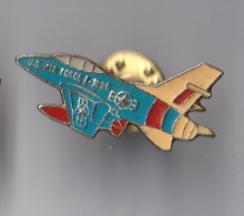 PIN'S THEME  AVION DE CHASSE US AIR FORCE F 100 C - Luftfahrt