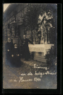 AK Hausen, Priester Vor Altar, Erinnerung An Die Heilige Mission 1914  - Autres & Non Classés