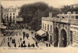 St Saint Malo Place Chateaubriand - Saint Malo