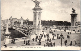 75 PARIS - Pont Alexandre  [REF/S007228] - Autres & Non Classés