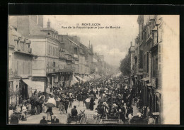 CPA Montlucon, Rue De La République Un Jour De Marché  - Montlucon
