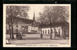 CPA Saint-Pourcain-sur-Sioule, Place De La Halle, Marché Couvert  - Other & Unclassified