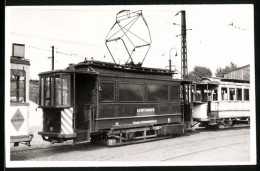 Fotografie Peter Boehm, Düsseldorf, Ansicht Duisburg, Strassenbahn-Triebwagen Nr. 110, Gerätewagen  - Lieux