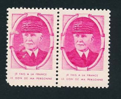 Paire De Vignettes Roses Sombres Maréchal PETAIN "Je Fais à La France Le Don De Ma Personne" - Militärmarken
