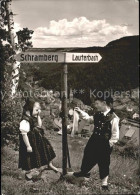 71725761 Lauterbach Schwarzwald Kinder Am Wegweiser Schramberg Lauterbach Lauter - Other & Unclassified