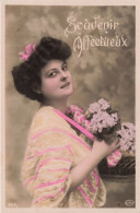 FANTAISIES - Femme - Souvenir Affectueux - Carte Postale Ancienne - Donne