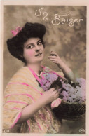 FANTAISIES - Femme - Un Baiser - Carte Postale Ancienne - Women