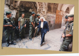 BETHLEHEM 1996  MIDEAST BATTLES CLAIM  70 LIVES AFTER TUNNEL EXTENSION  PROVOKES  VIOLIENCE  SIPA  PRESS - Places