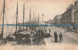 R677544 Boulogne Sur Mer. Le Quai Gambetta. ND. Phot - Monde